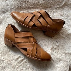 Frye Ray Hurache Shootie